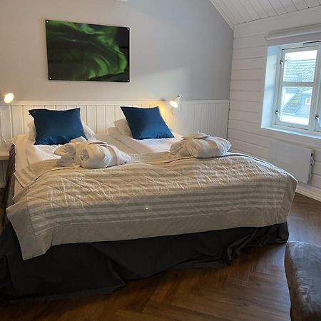 Enter Tromso - Luxury 4 Bedroom Apartment Экстерьер фото